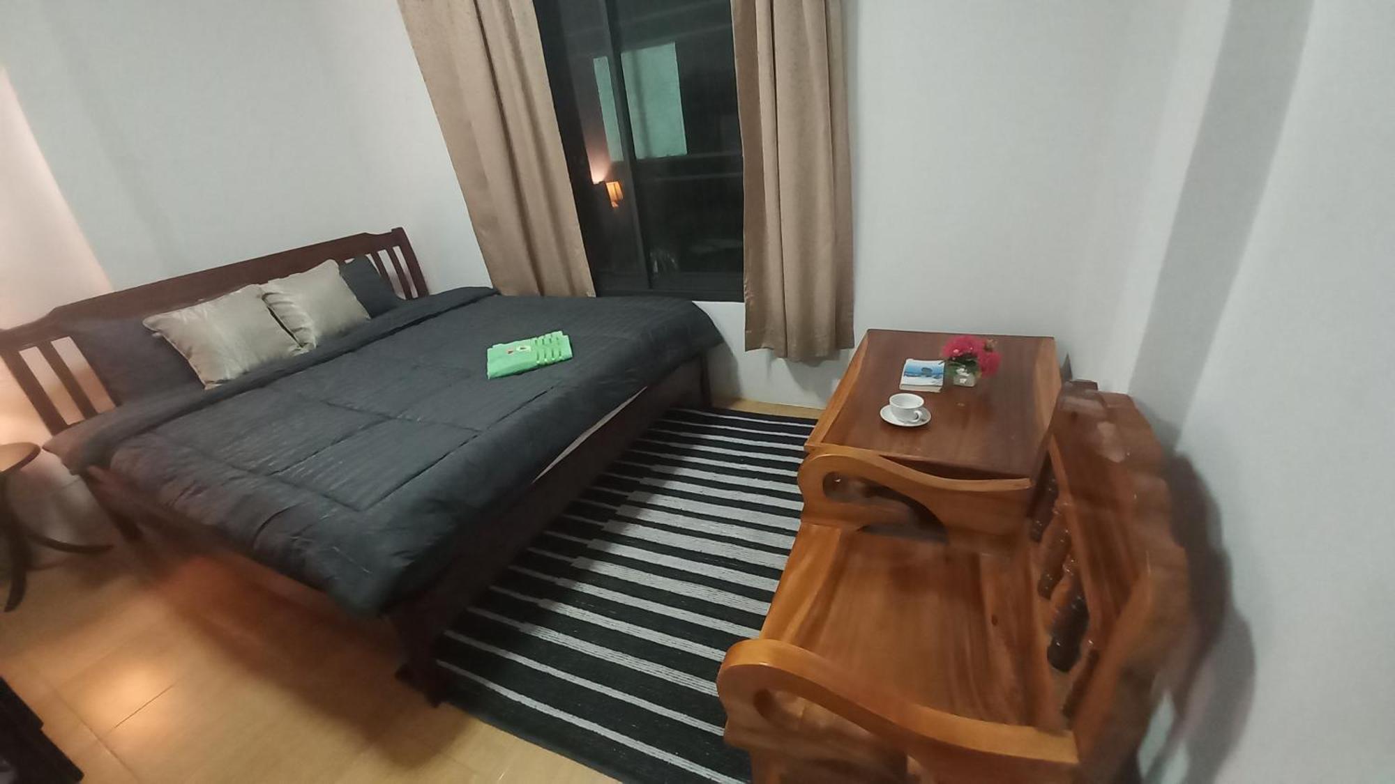 Amaretto Hostel Surat Thani Exterior foto