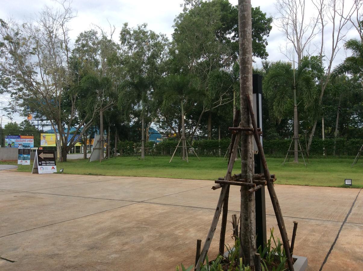 Amaretto Hostel Surat Thani Exterior foto